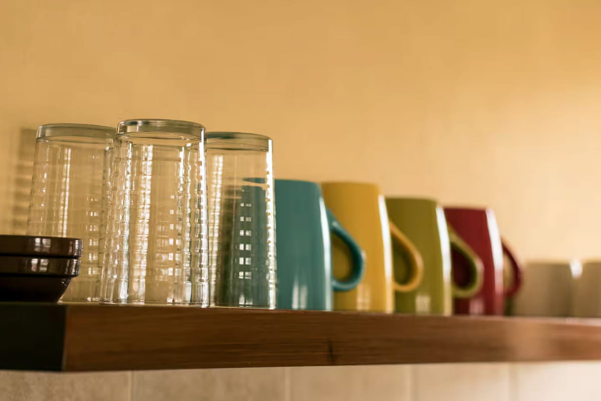 Dishware
