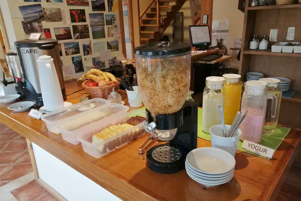 Breakfast bar